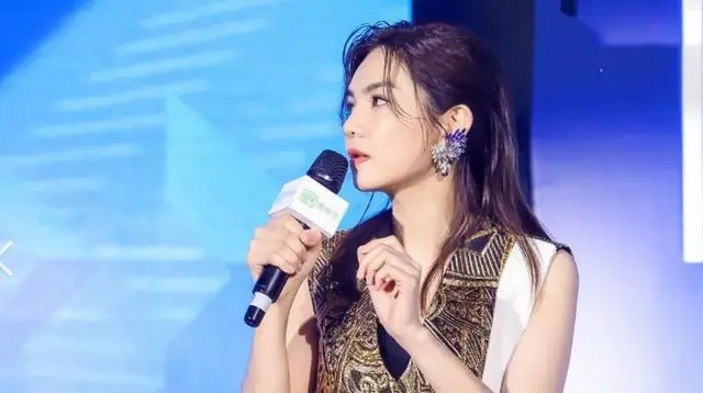 美女明星口臭揭秘_中国女明星哪些有口臭_明星口臭原因